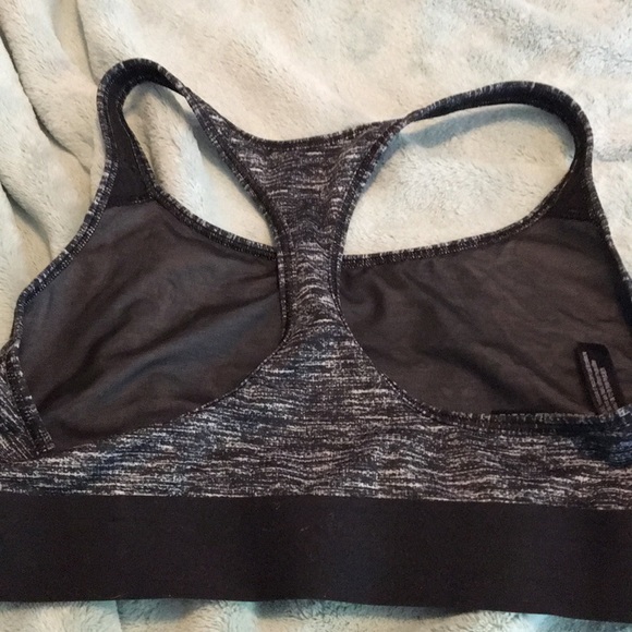 Victoria secret sports bra - Picture 2 of 3